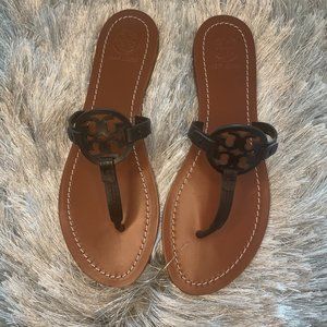 NWT Tory Burch Gabriel Flat Thong Sandal Size 7.5